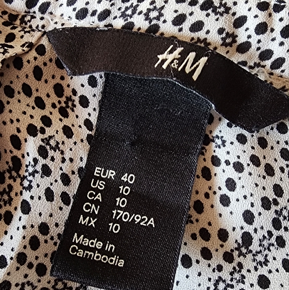 H&M Top - Picture 6 of 6